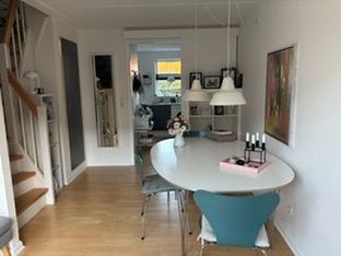 Velindrettet rækkehus i 2 plan med hyggelig have - Billede 7 af 13