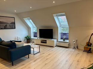 Charmerende og totalrenoveret andelslejlighed centralt i Tølløse  - Billede 3 af 16