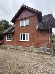 Villa med store have til salg - Billede 2 af 25