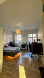 Stor 3-værelses andelsbolig med 8m2 sydvendt altan og flot udsigt over Randers og gudenåen - Billede 8 af 15