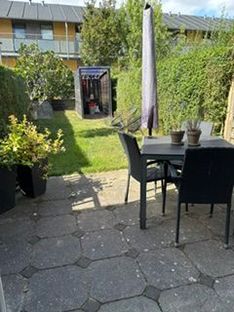 Velindrettet rækkehus i 2 plan med hyggelig have - Billede 12 af 13