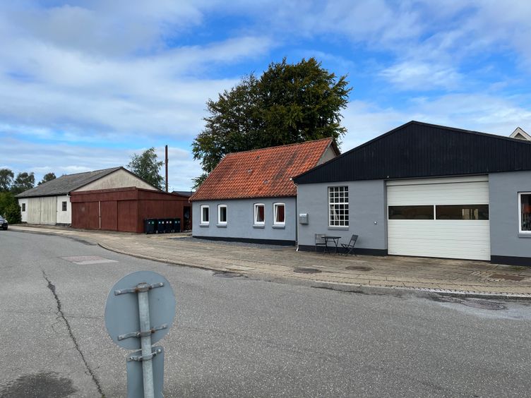 Bolig med værksted - Vestervang 2, Farsø