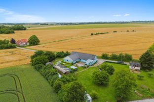 Dejlig stor Villahus med intregeret garage 2230m2 stor grund! - Billede 21 af 27