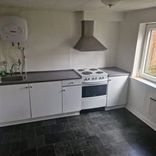 Stor investeringsejendom med 3 lejligheder først til mølle - Billede 10 af 11