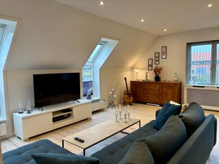 Charmerende og totalrenoveret andelslejlighed centralt i Tølløse  - Billede 2 af 16