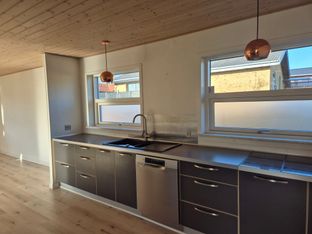 Dejlig villa med 6 værelser og stor have - Billede 3 af 11