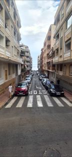 Spain, Torrevieja Costa Blanca - Holiday suitable for pensioners and families, 66 m2 living area, with 2 bedrooms at graund  floor, just 3 minutes from the beach.  - Billede 4 af 20