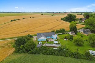 Dejlig stor Villahus med intregeret garage 2230m2 stor grund! - Billede 18 af 27