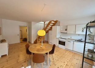 Møbleret lejlighed midt i Aalborg – Furnished apartment in Aalborg - Billede 2 af 5
